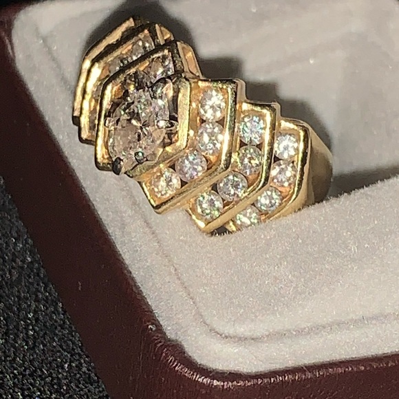 14K 2.00CTW YG Natural Diamond Ring Size 6 1/2 - Picture 3 of 5